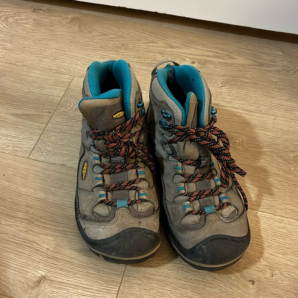 Keen Durand Hiking Boots Womens Keen-Dry Waterproof Size 8